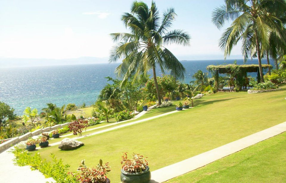 BEACH PROPERTY RUSH SALE At BADIAN CEBU Cebu Dream Investment