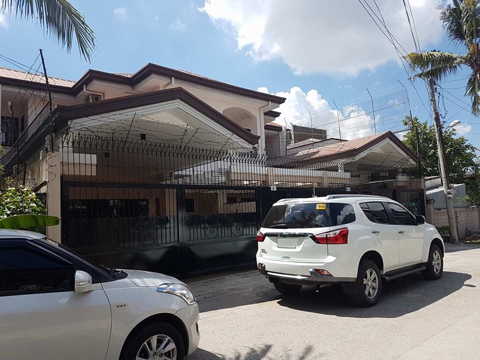 RENTED! 4bedrooms Semi Furnished House For Rent banilad Cebu City