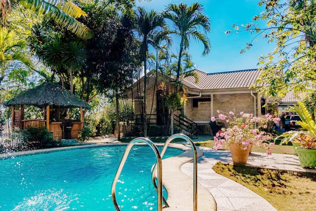 Bungalow House For Sale with Pool Silverhills Talamban Cebu City