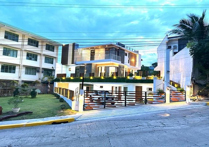 Overlooking House For Sale Furnished with Pool Vista Grande Talisay City Cebu