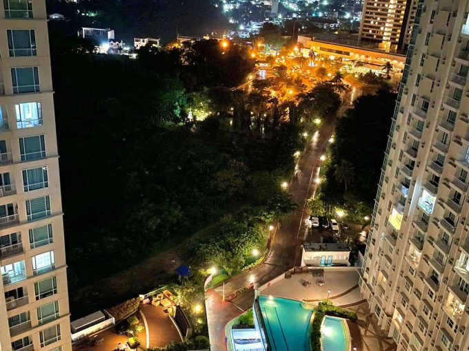 City View & Swimming Pool View