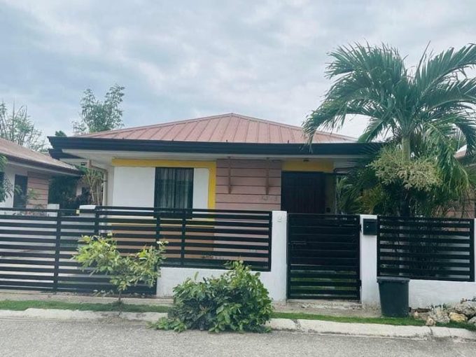 House for RENT Bungalow in Ajoya Subdivision, Cordova, Cebu