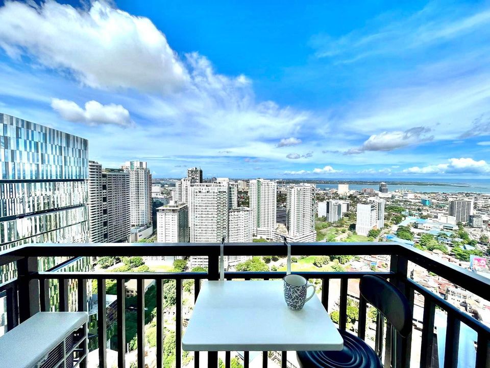 Studio for RENT in City Scape Grand Tower, Cebu Business Park