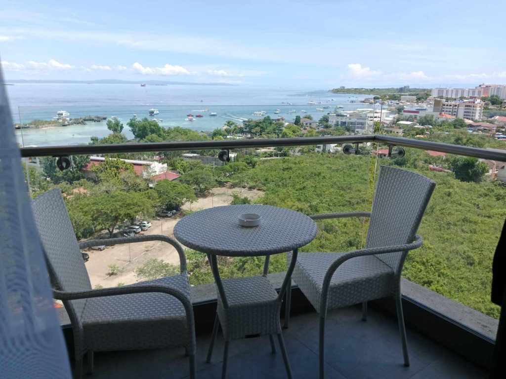 Tambuli Seaside 2BR for RENT, Maribago, Lapu-Lapu City