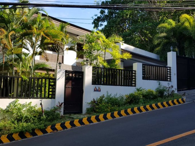 4BR House for RENT in Banilad